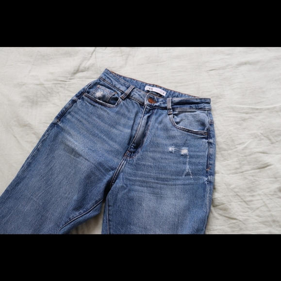Zara Mom Jeans, Mid wash blue, Size 38 - Picture 4 of 8
